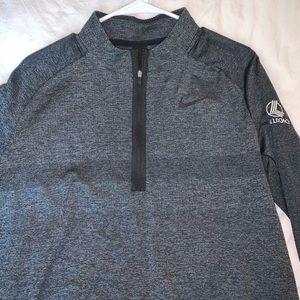 Nike Pullover size M